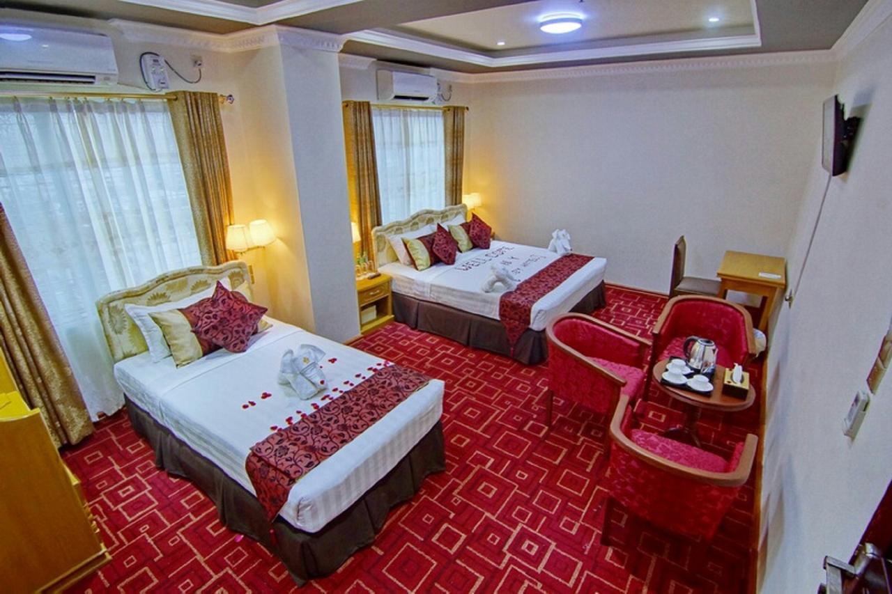 Myat Nan Yone Hotel Mandalay Exterior foto