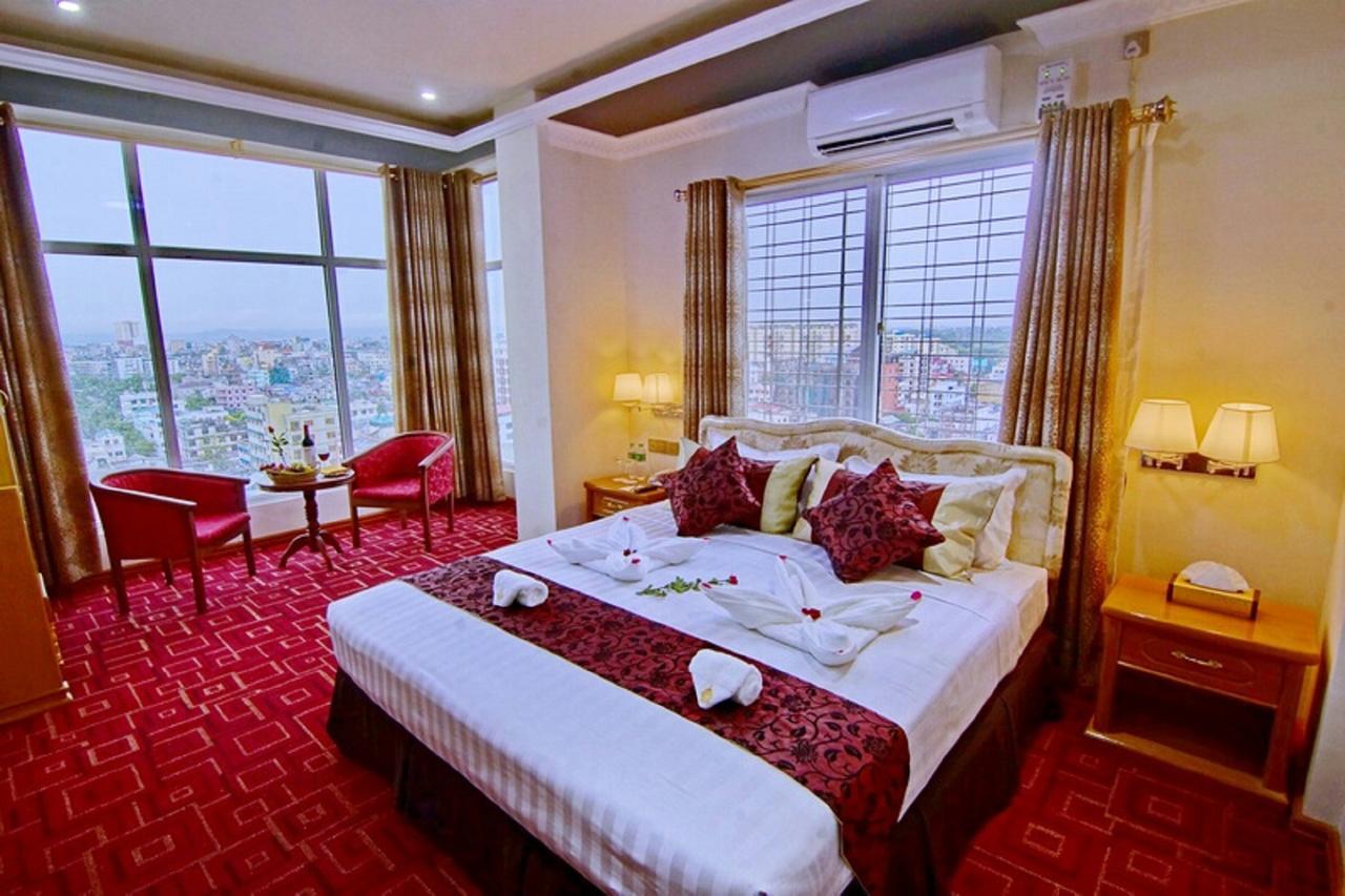 Myat Nan Yone Hotel Mandalay Exterior foto